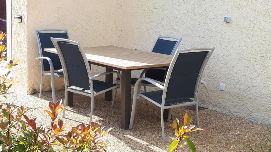 Les Pucines Bis Bas De Villa 29 M2 Luxe Rez De Jardin Climatisation Plein Sud Six-Fours-les-Plages Dış mekan fotoğraf